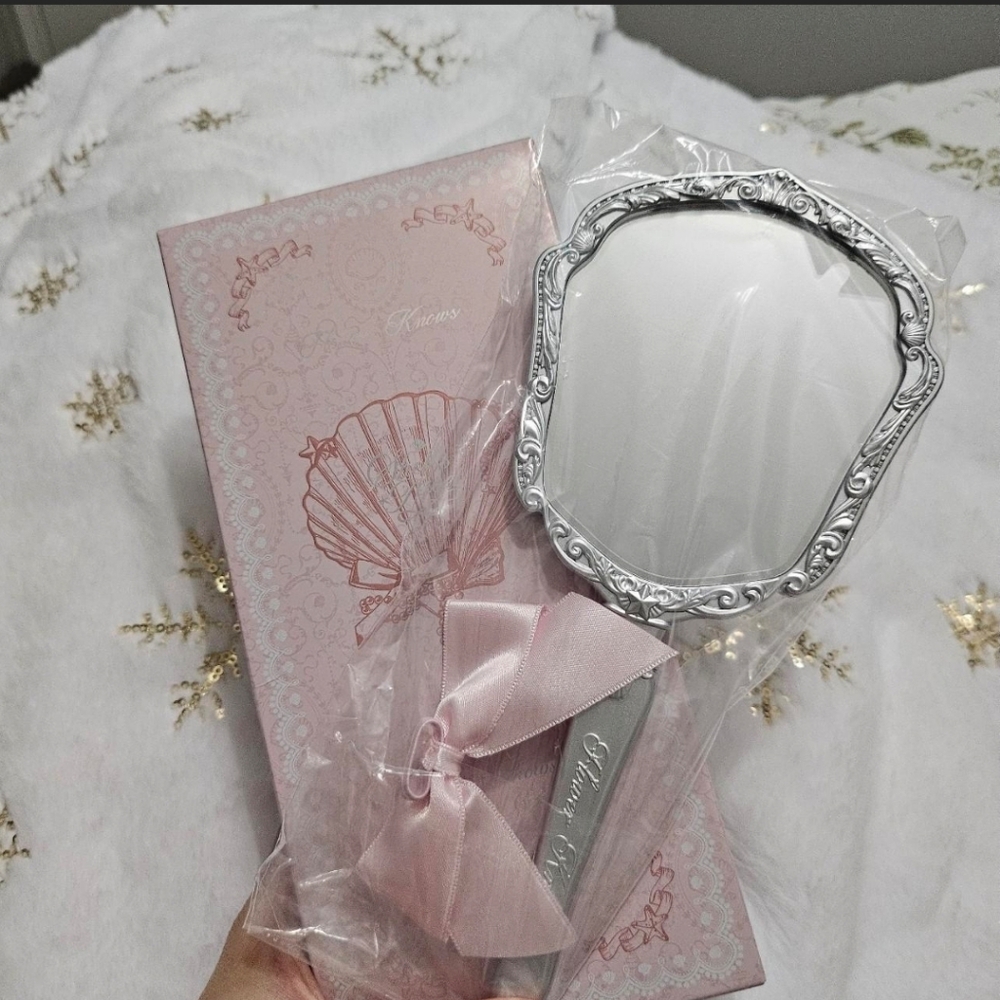Flower Knows Shell's Jewel Hand Mirror - Picture 2 of 2